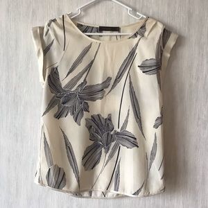 Limited floral blouse